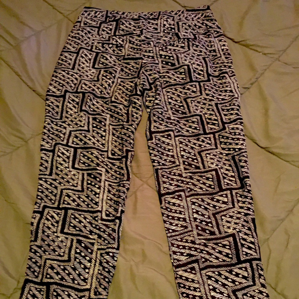 Dress pants black and white